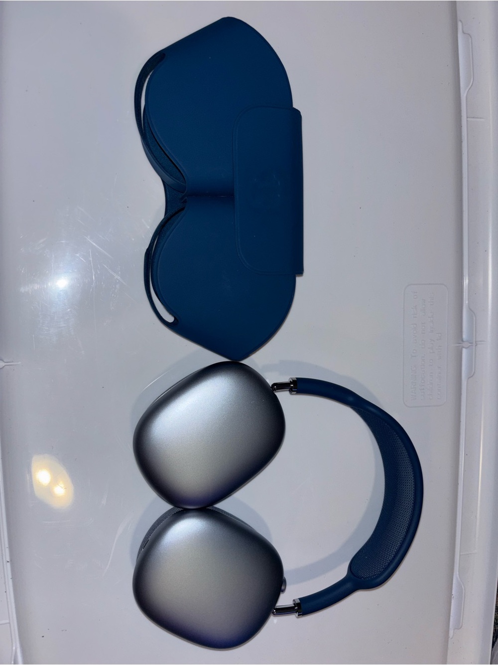 Apple AirPods Max – Blue – Lightning – Smart Case Included